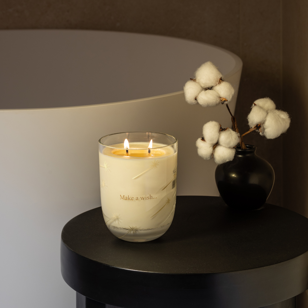 Svíčka MAKE A WISH Medium Amor Fati 550 ml clear