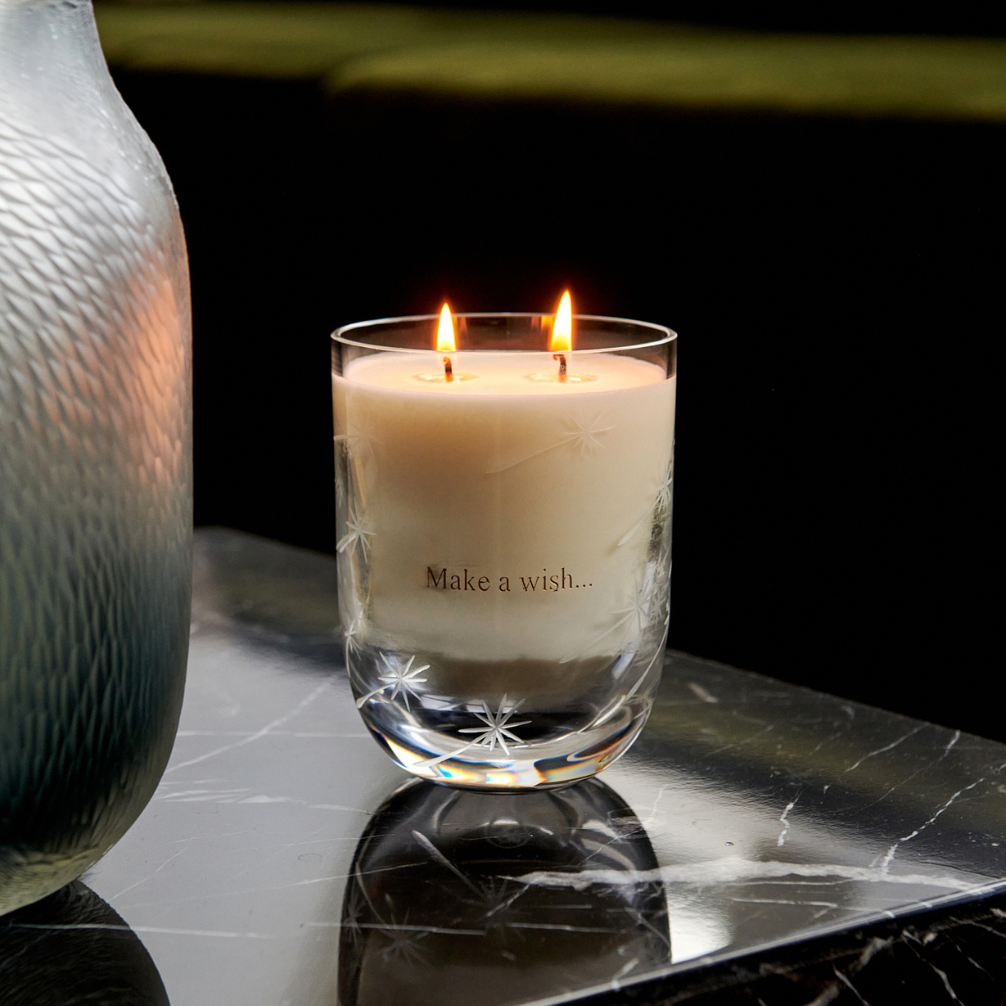 Svíčka MAKE A WISH Medium Amor Fati 550 ml clear