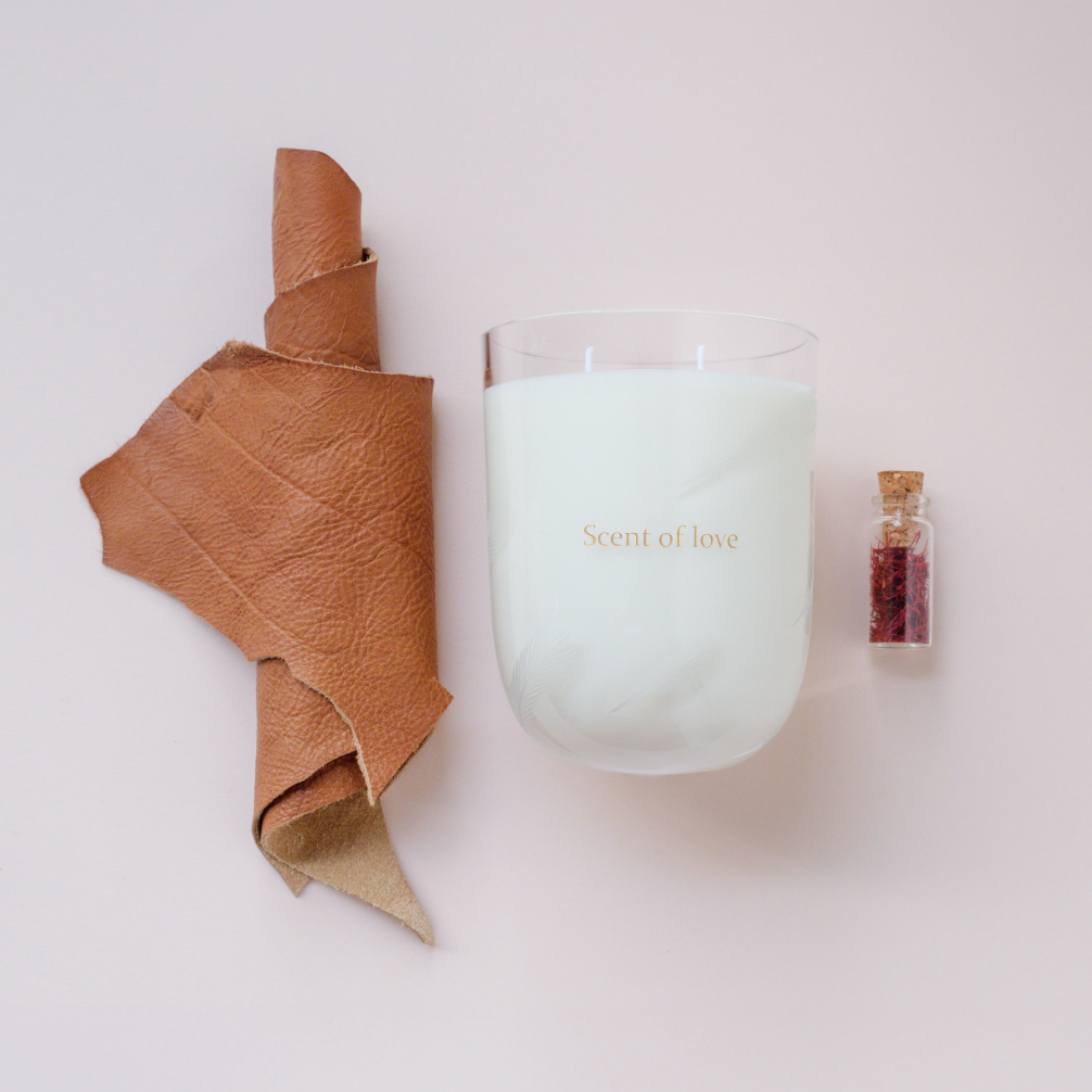 Candle SCENT OF LOVE Amor Fati Medium 550 ml clear